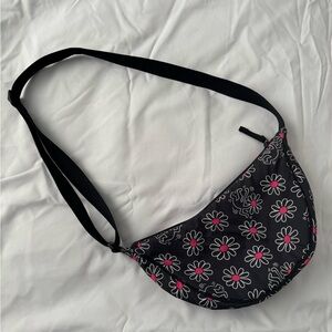 Keith Haring x Uniqlo crossbody crescent bag